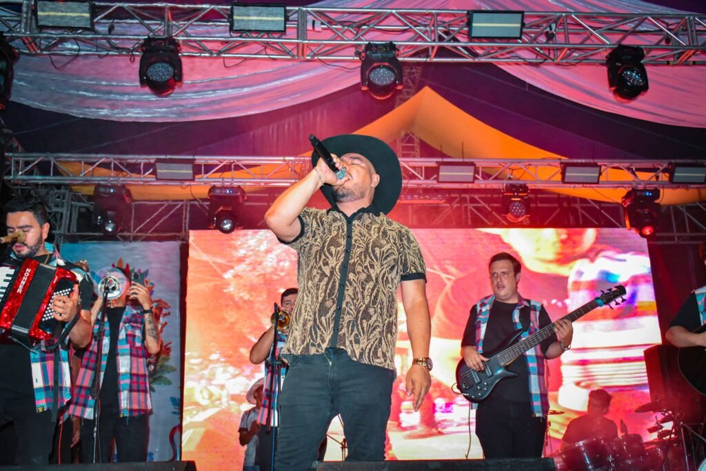 611167101_1182130740672879_9091235006188478847_n